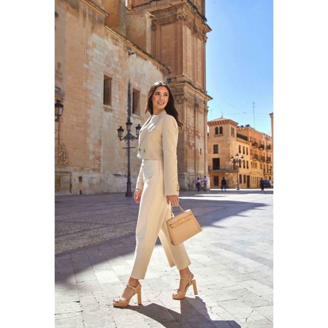 Menbur kvinnor beige oktaner sandaler 608J2596